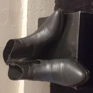 Womans Ankle Boots